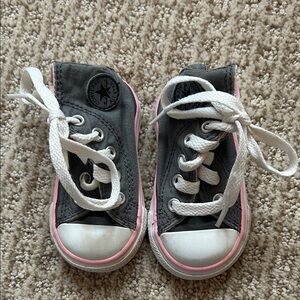 Converse Kids Sneakers in Gray and Pink